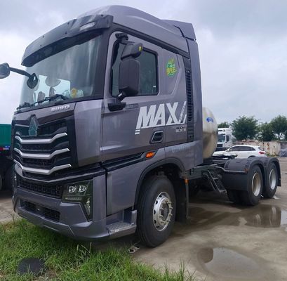 2024 HOWO 6X4LNG540HP Automatic Transmission Tractor Truck for Heavy-Duty Transport