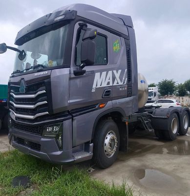 2024 HOWO 6X4/4X2LNG540HP Automatic Transmission Traction Transport Truck for Sale