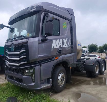 31-40t Load Capacity HOWO 6X4/4X2LNG540HP Automatic Transmission Tractor Transport Truck