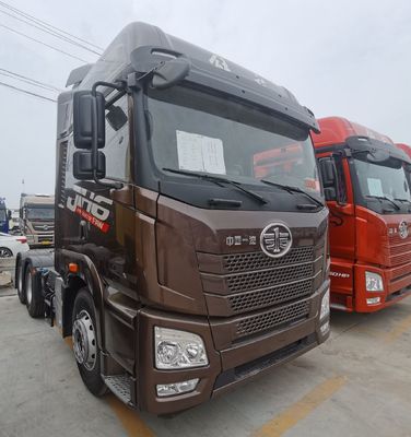 743.00cm * 255.00cm * 370.00cm Package Size Gas Transporter Vehicle FAW Jh6 International