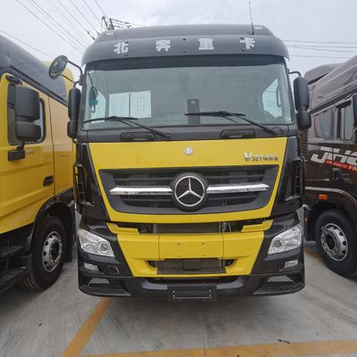 Heavy Hauling Beijing Benz Tractor Truck with Sinotruk Chassis Engine Capacity ＞8L