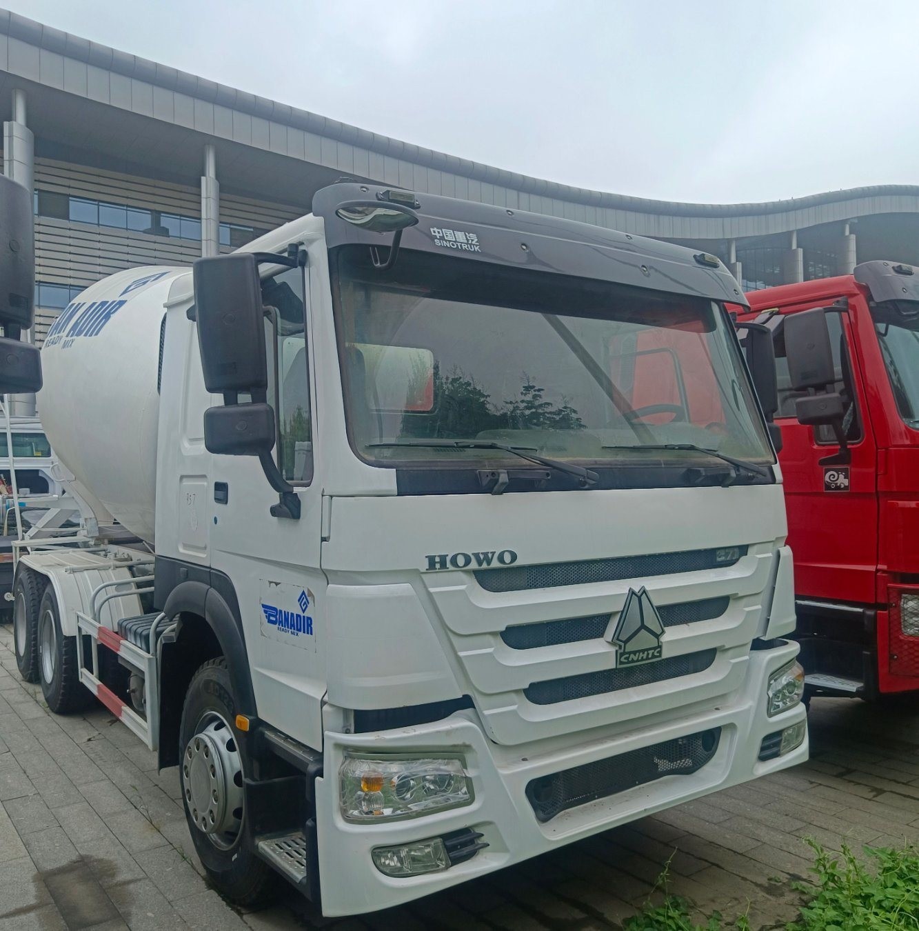 Hydraulic Steering 12m3 Concrete Mixer Truck with Sinotruk Chassis and ...