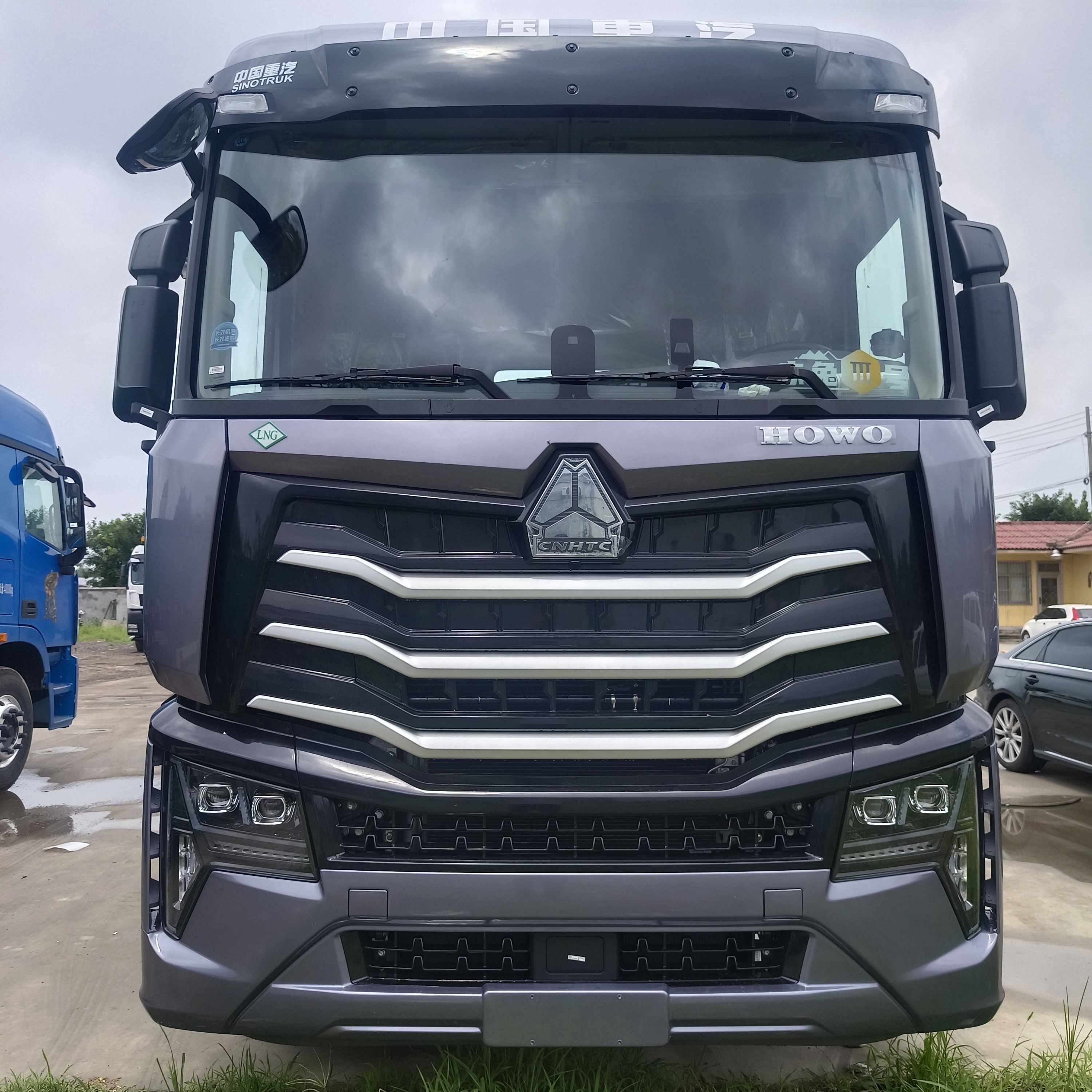 National Heavy Duty Truck Group 6X4 Dump Truck with LNG Fuel Tractor ...